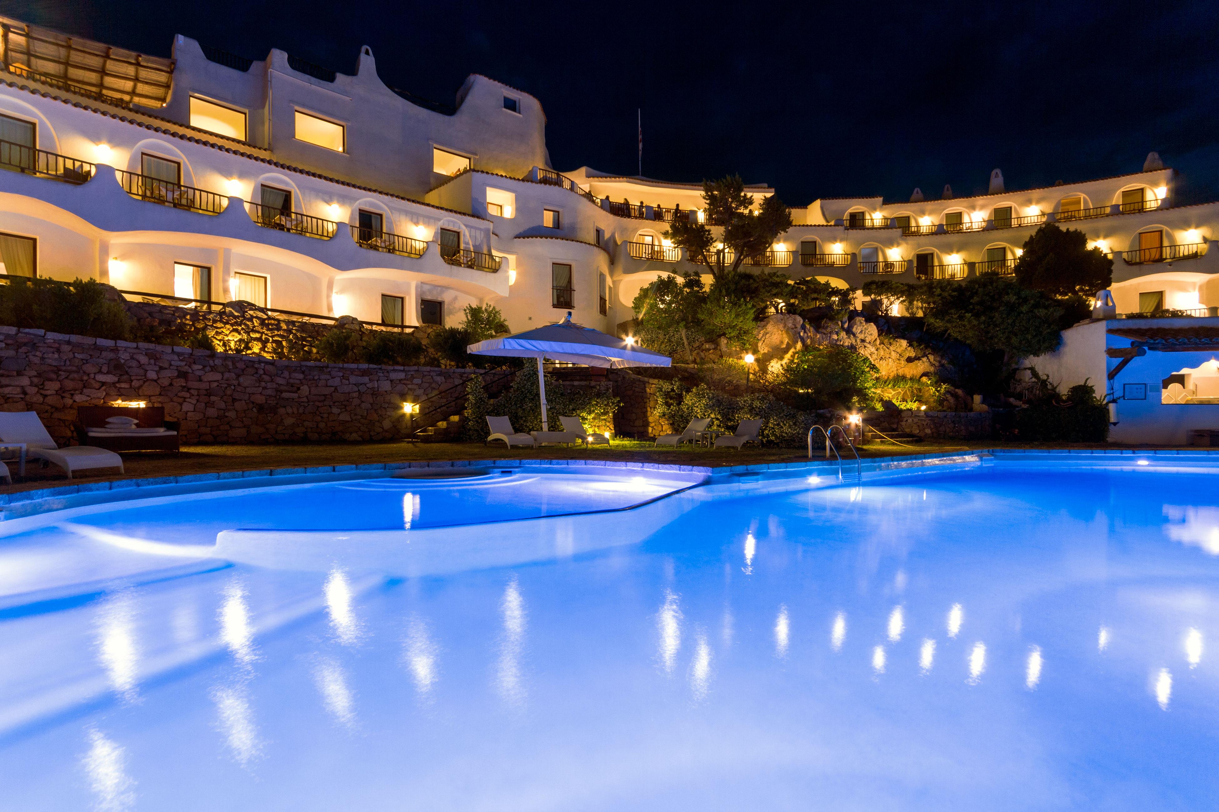 Hotel Luci Di La Muntagna Porto Cervo Bagian luar foto