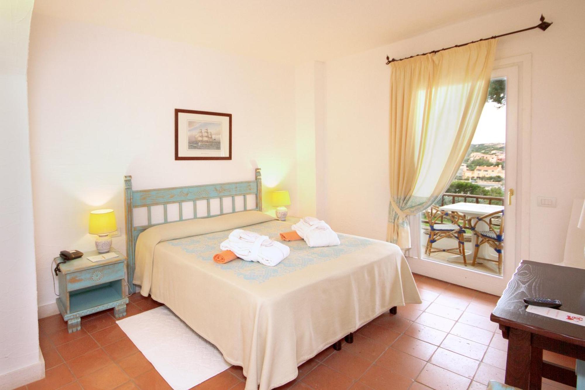 Hotel Luci Di La Muntagna Porto Cervo Ruang foto